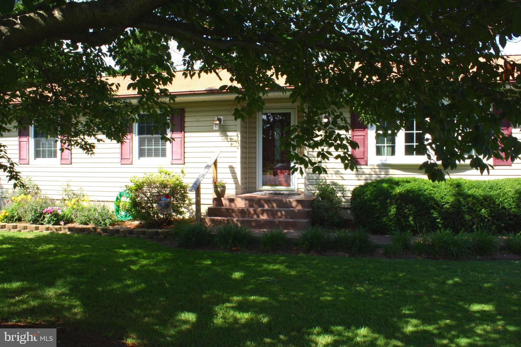 1702 Chester Road Chester, MD 21619 - Photo 21 of 28 Exterior (Front)