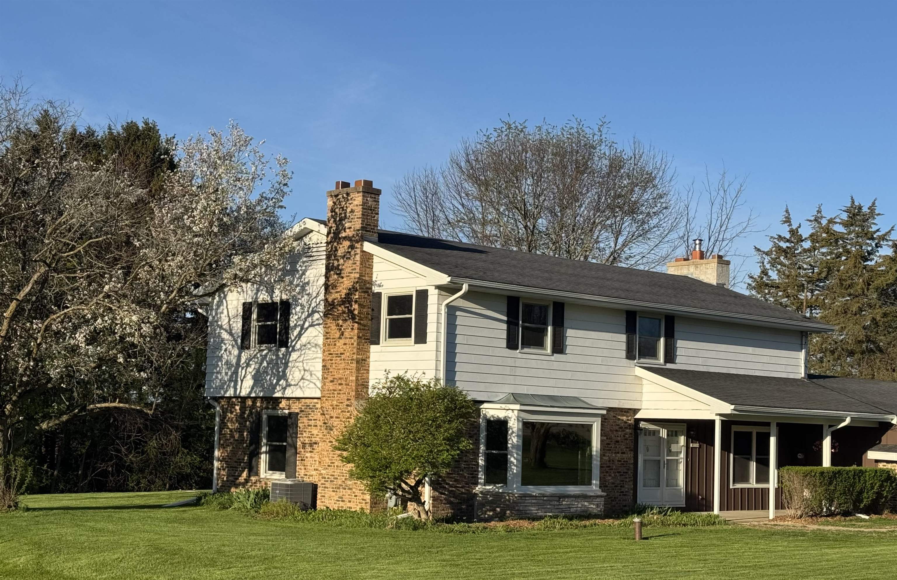 W2268 Ledgeview Road Green Lake, WI 54941 - Photo 3 of 40