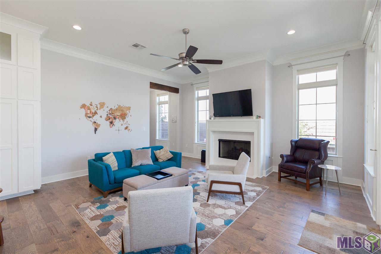 8251 Knee Tree Drive Baton Rouge, LA 70818 - Photo 23 of 34 FAMILY ROOM