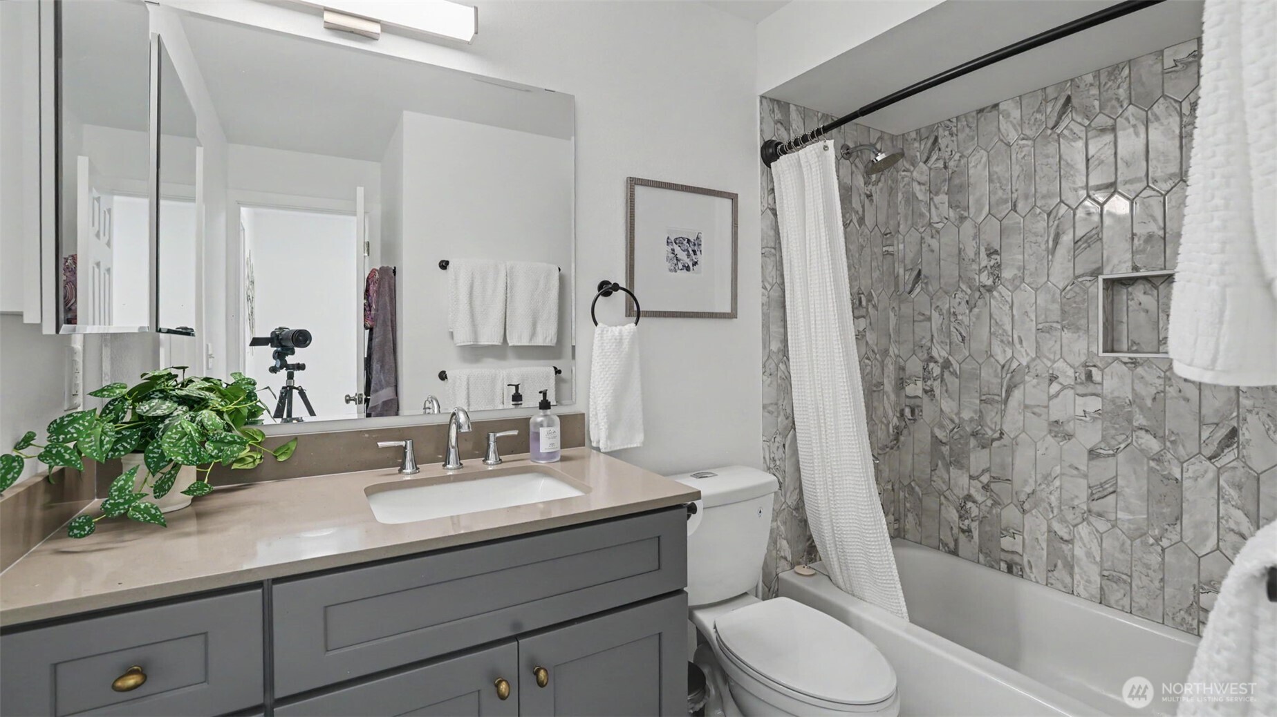 11543 Southeast 175th Street, Unit 3 Renton, WA 98055 - Photo 23 of 38