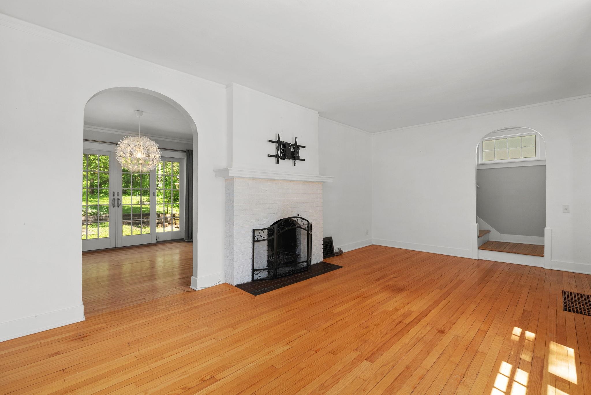 2428 Fox Madison, WI 53711 - Photo 2 of 32