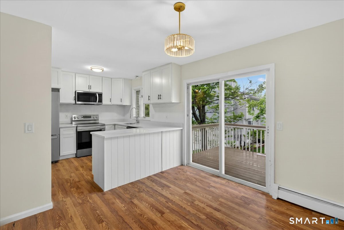 492 Long Hill Road Middletown, CT 06457 - Photo 6 of 40