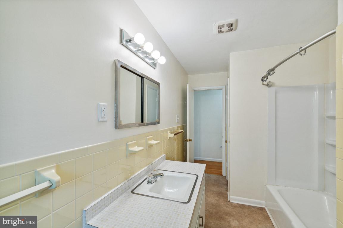 311 Russelcroft Road Winchester, VA 22601 - Photo 14 of 34 Gallery Image 14