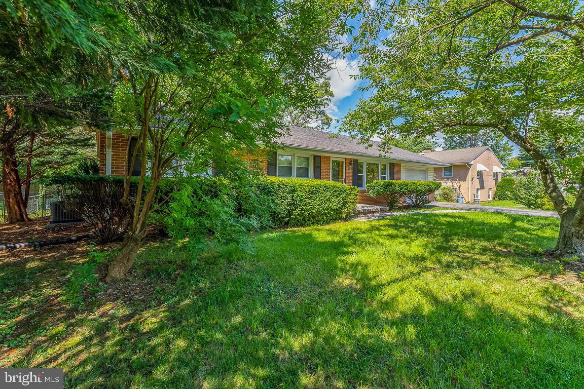 311 Russelcroft Road Winchester, VA 22601 - Photo 2 of 34 Gallery Image 2