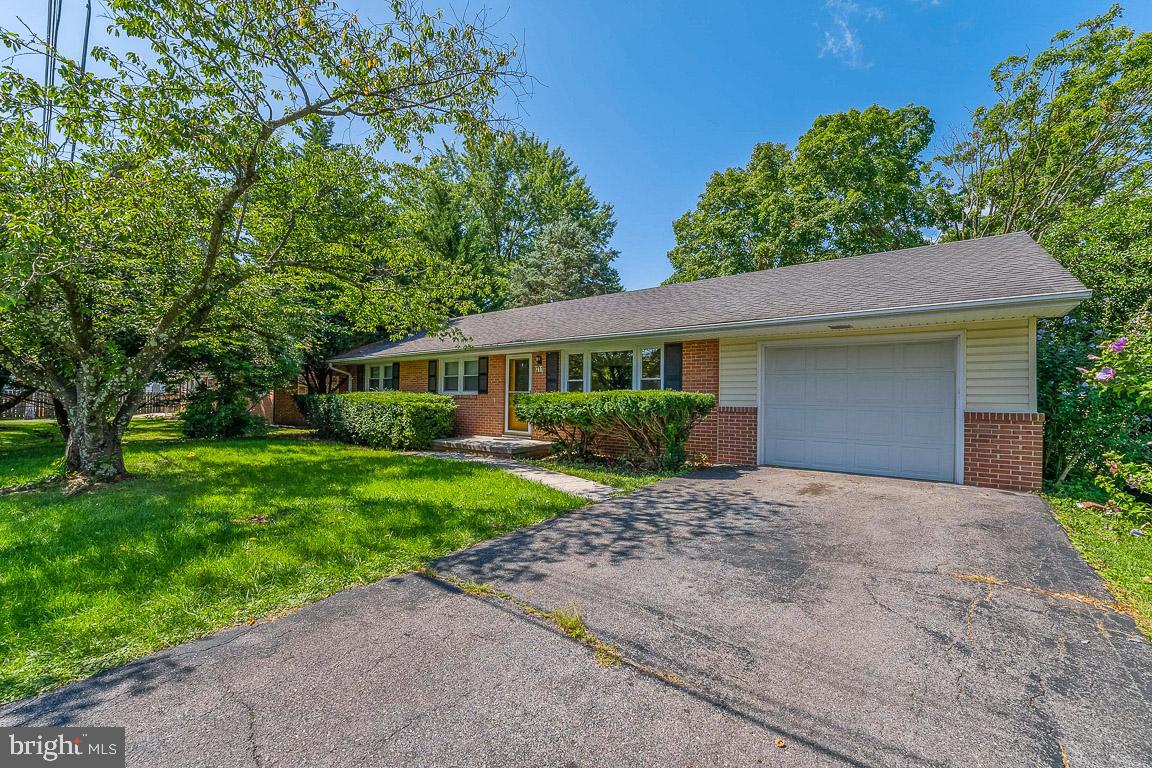 311 Russelcroft Road Winchester, VA 22601 - Photo 3 of 34 Gallery Image 3