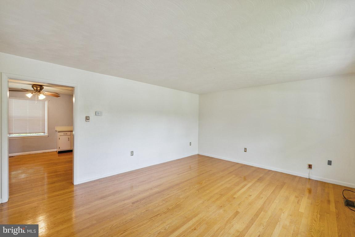 311 Russelcroft Road Winchester, VA 22601 - Photo 4 of 34 Gallery Image 4
