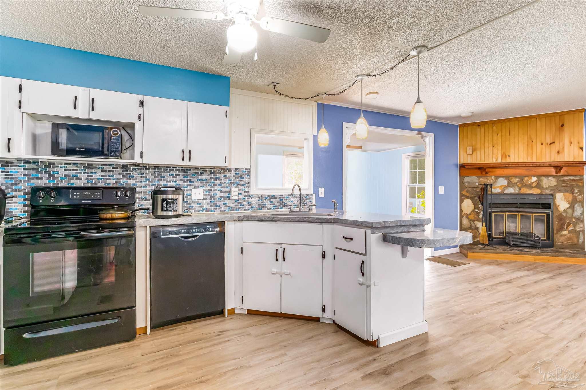 1241 West 10 Mile Road Cantonment, FL 32533 - Photo 12 of 63 Gallery Image 12