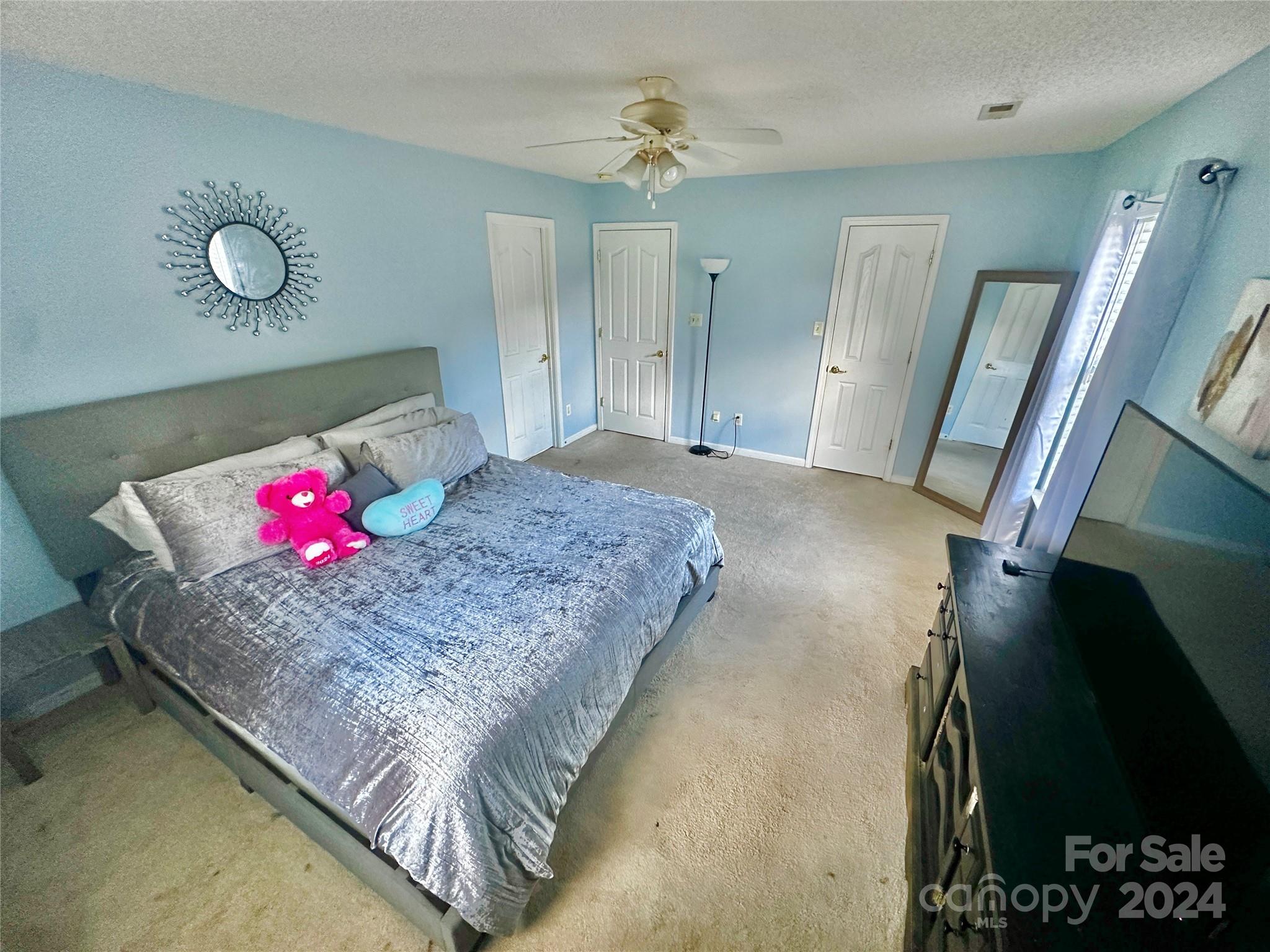 1031 Hipp Road Charlotte, NC 28216 - Photo 9 of 14 Gallery Image 9