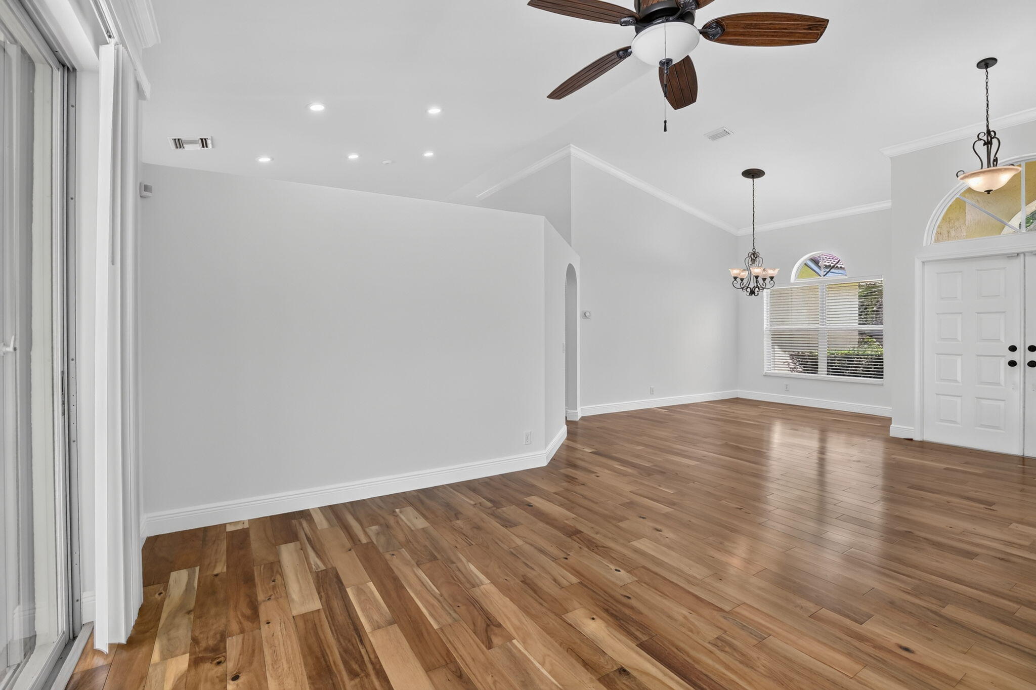 1959 Water Ridge Drive Weston, FL 33326 - Photo 5 of 58 8-web-or-mls-_A7A6531