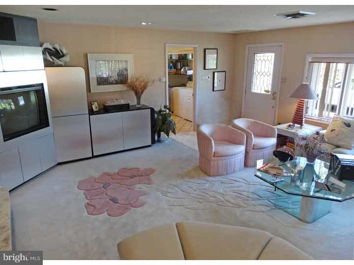 3880 Martin Road Huntingdon Valley, PA 19006 - Photo 20 of 25 Family Room