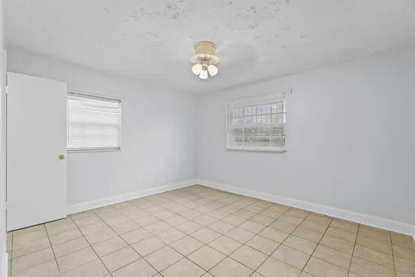 $1,900 | 307 Essex Drive, Fort Pierce, FL 34946