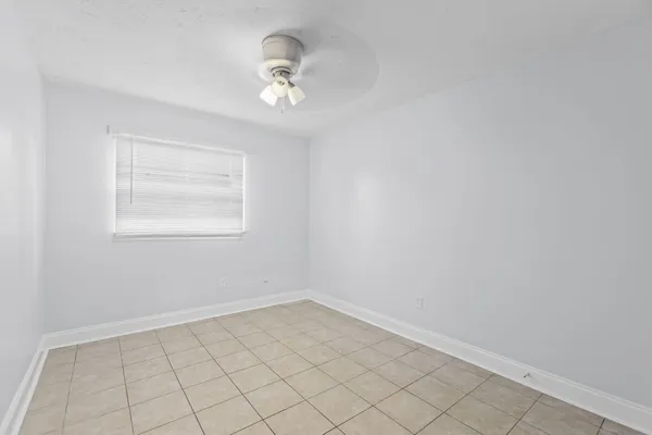 $1,900 | 307 Essex Drive, Fort Pierce, FL 34946