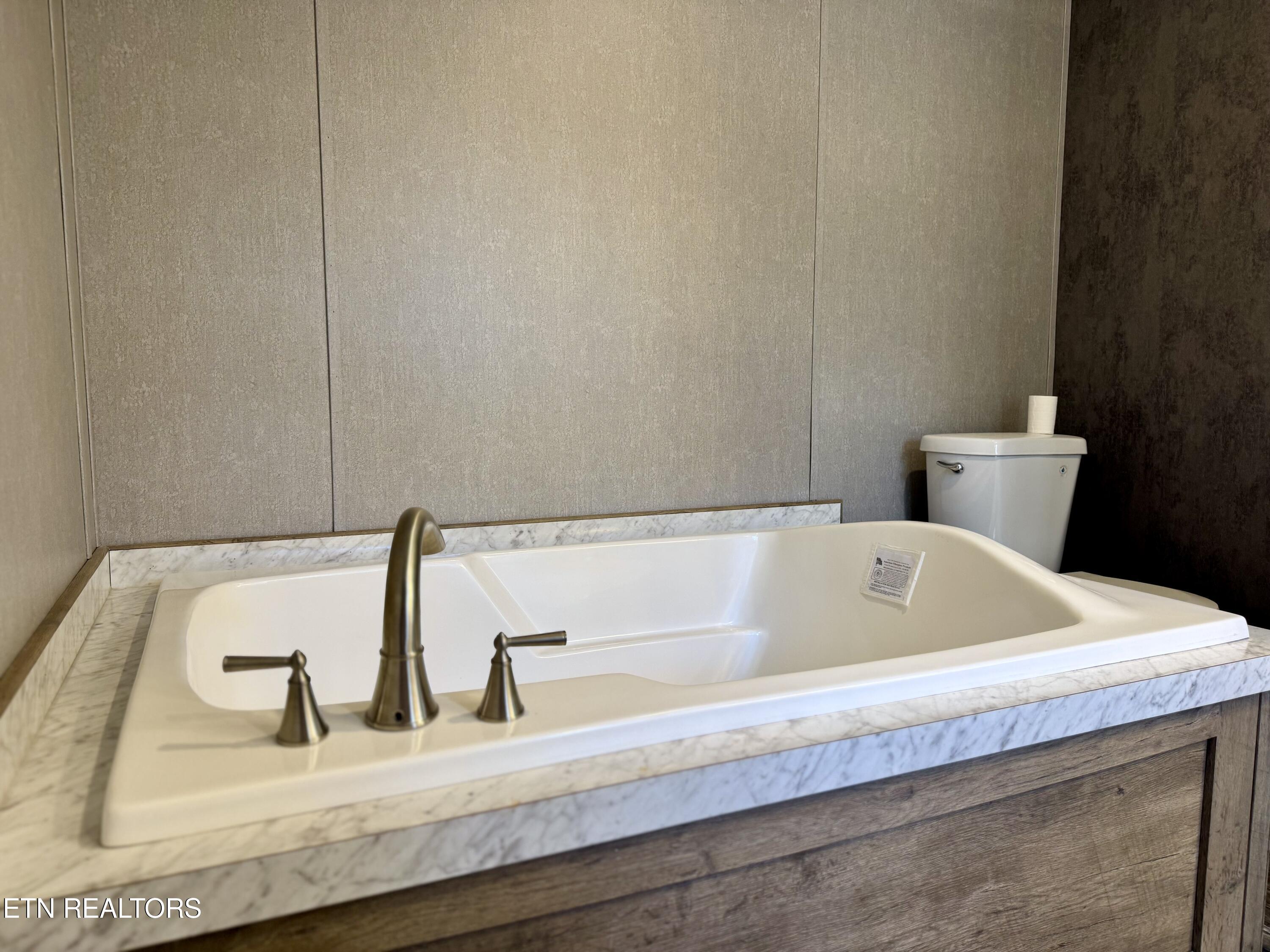 6435 Back Valley Road Evensville, TN 37332 - Photo 16 of 33 IMG_7986