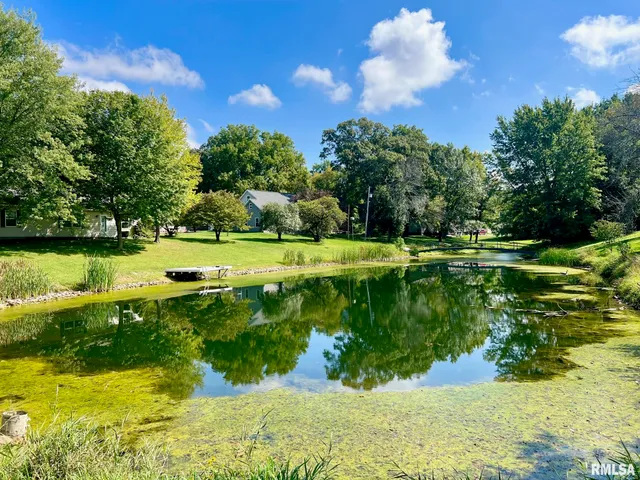 $118,500 | 107 Kahbeah Lane, Tallula, IL 62688