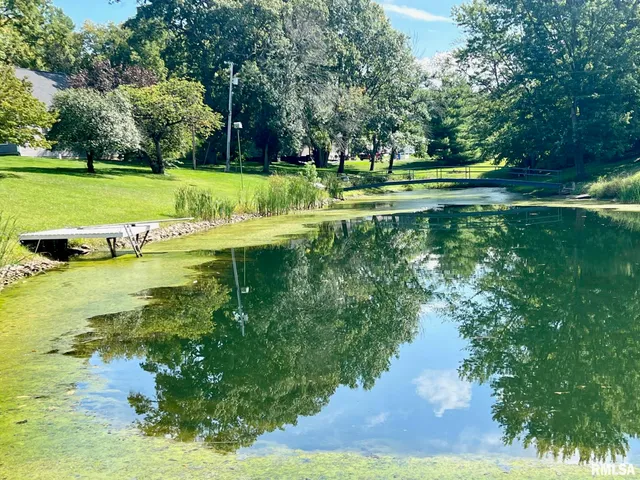 $118,500 | 107 Kahbeah Lane, Tallula, IL 62688