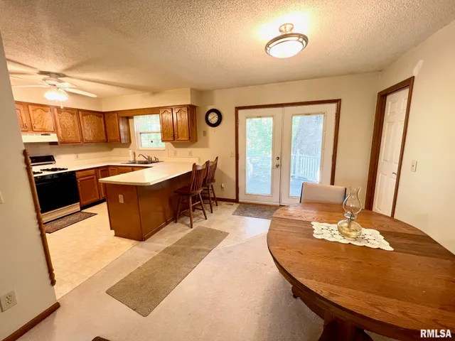 $118,500 | 107 Kahbeah Lane, Tallula, IL 62688