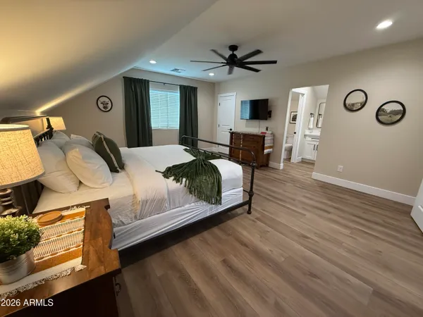 $7,950 | 211 Dakota Street, Unit 2, Chandler, AZ 85225