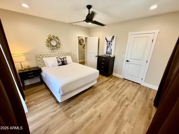 $7,950 | 211 Dakota Street, Unit 2, Chandler, AZ 85225