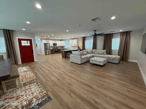 $7,950 | 211 Dakota Street, Unit 2, Chandler, AZ 85225