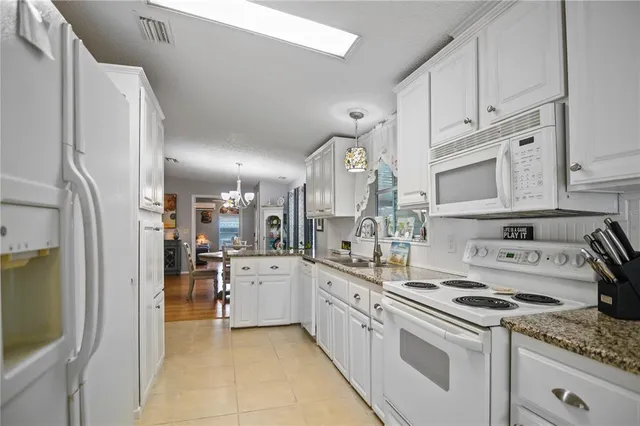 $240,000 | 5707 45th Street East, Unit 223, Bradenton, FL 34203