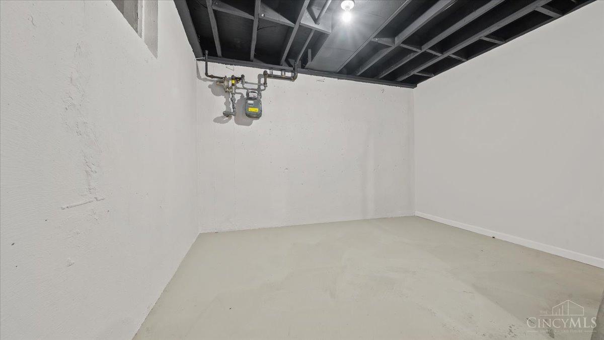 8457 Plainfield Road Cincinnati, OH 45236 - Photo 16 of 28 Gallery Image 16