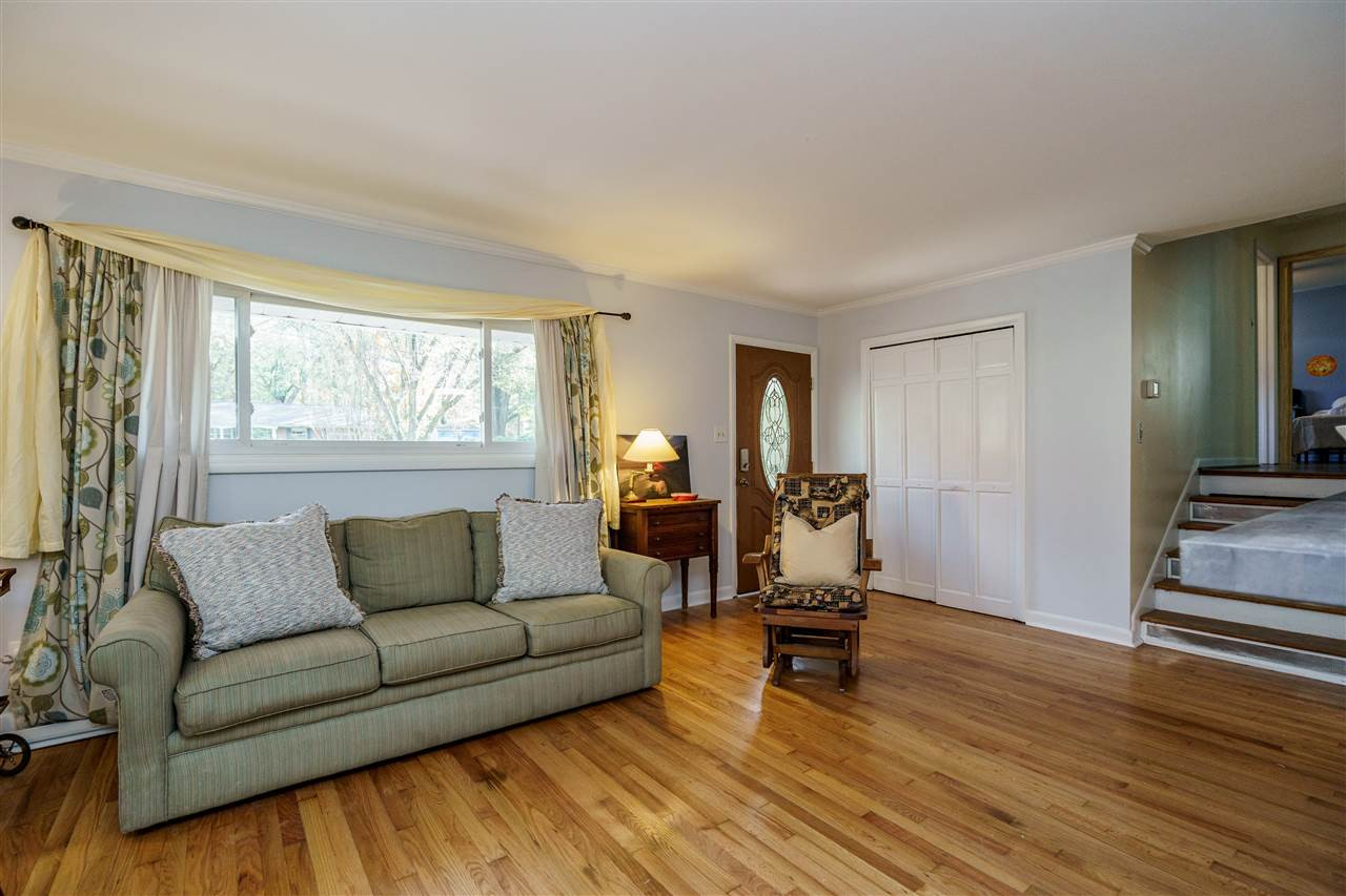 1514 Ashburton Road Raleigh, NC 27606 - Photo 8 of 25 Photo 8