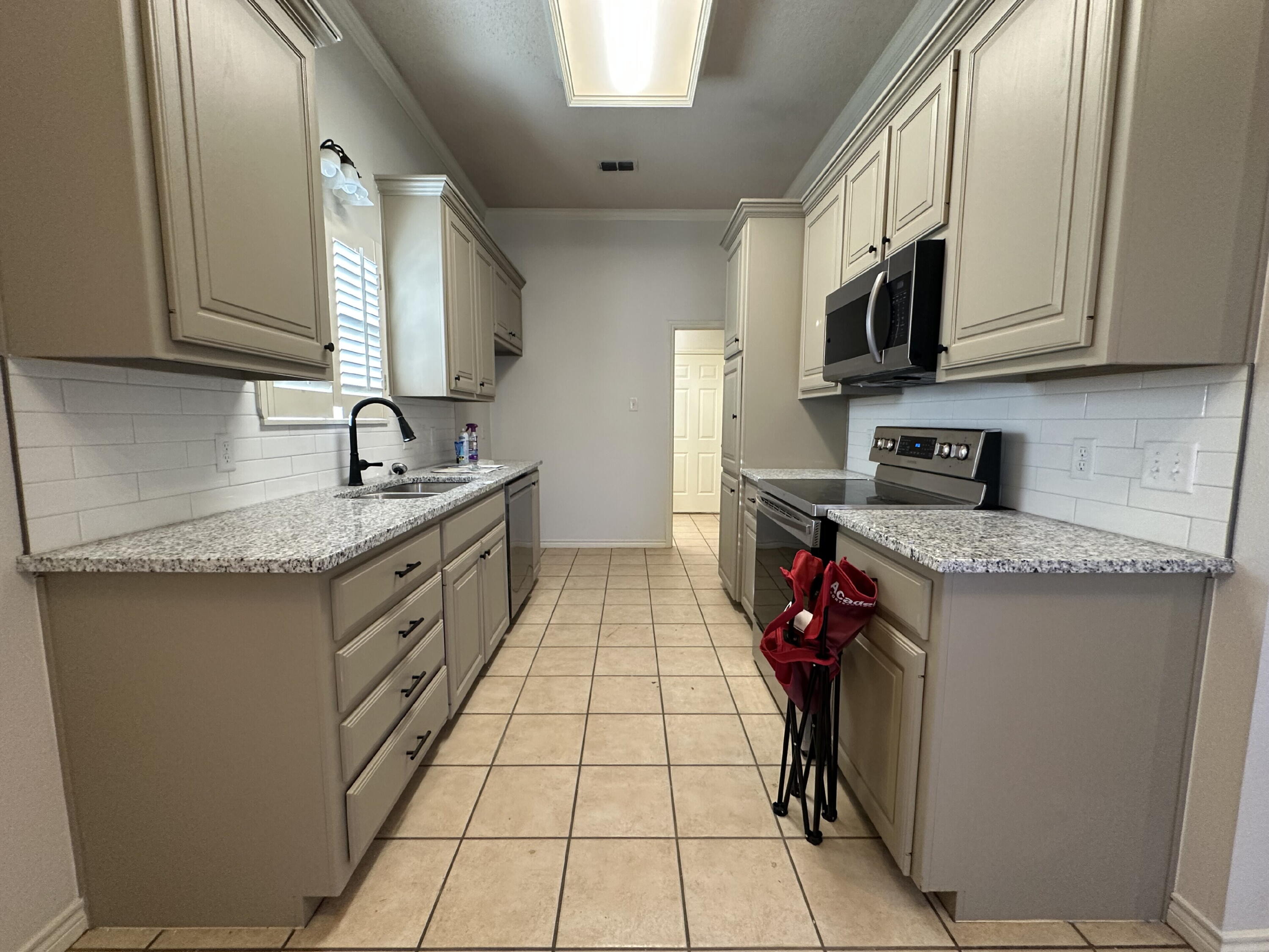 5422 99th Street Lubbock, TX 79424 - Photo 6 of 21 IMG_1427