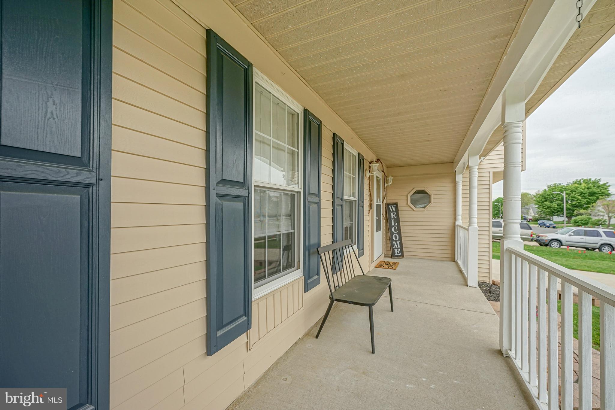 1115 Falkirk Road Williamstown, NJ 08094 - Photo 2 of 42 Porch