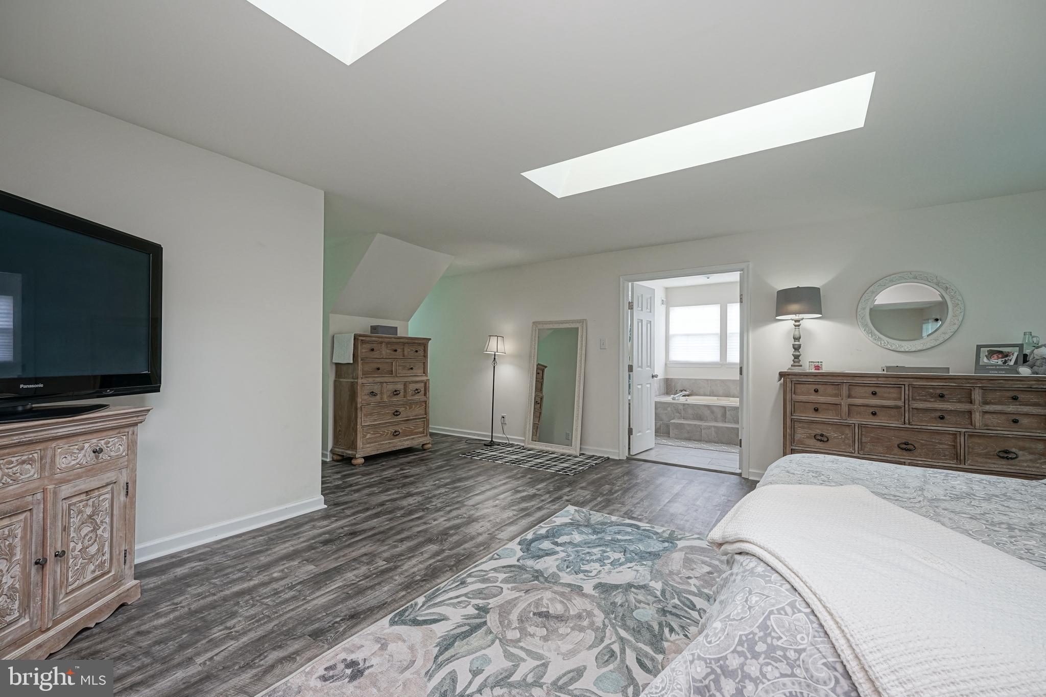1115 Falkirk Road Williamstown, NJ 08094 - Photo 23 of 42 Primary Bedroom
