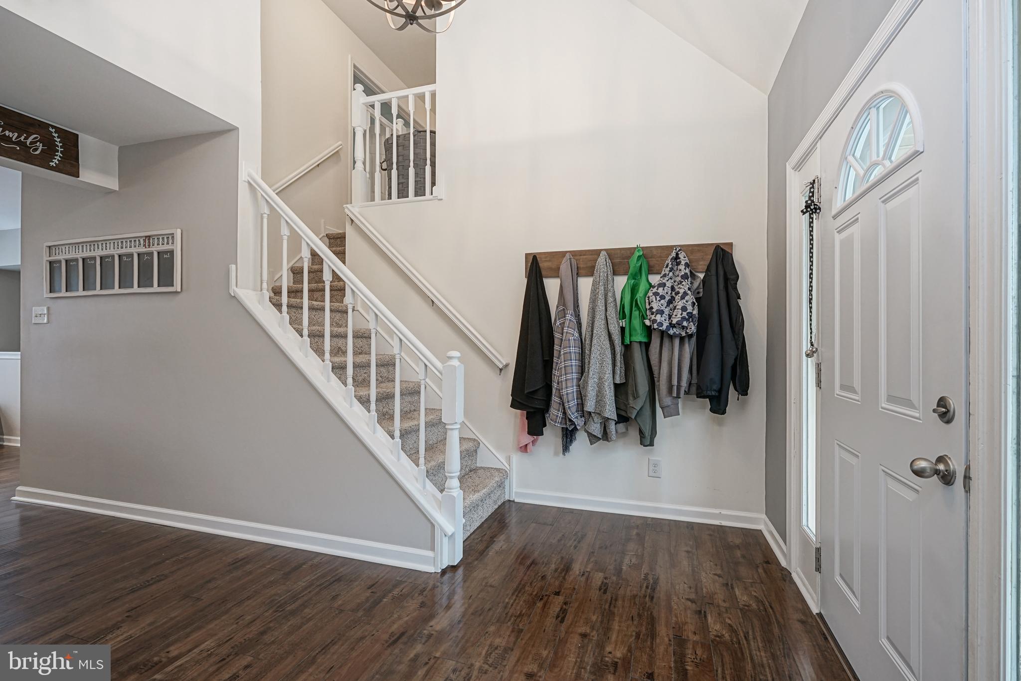 1115 Falkirk Road Williamstown, NJ 08094 - Photo 4 of 42 Foyer