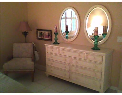 15221 Ixora Road Delray Beach, FL 33484 - Photo 8 of 10 20130402141104216609000000-o