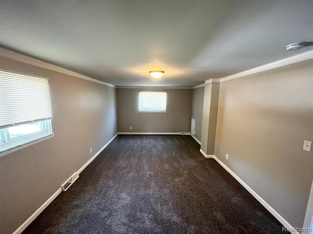 8183 Helen Street Center Line, MI 48015 - Photo 14 of 26 Gallery Image 14
