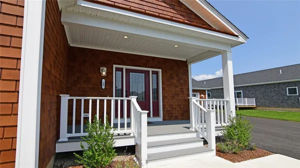 $915,359 | 654 South Shore Village Boulevard, Unit E1H, South Kingstown, RI 02879