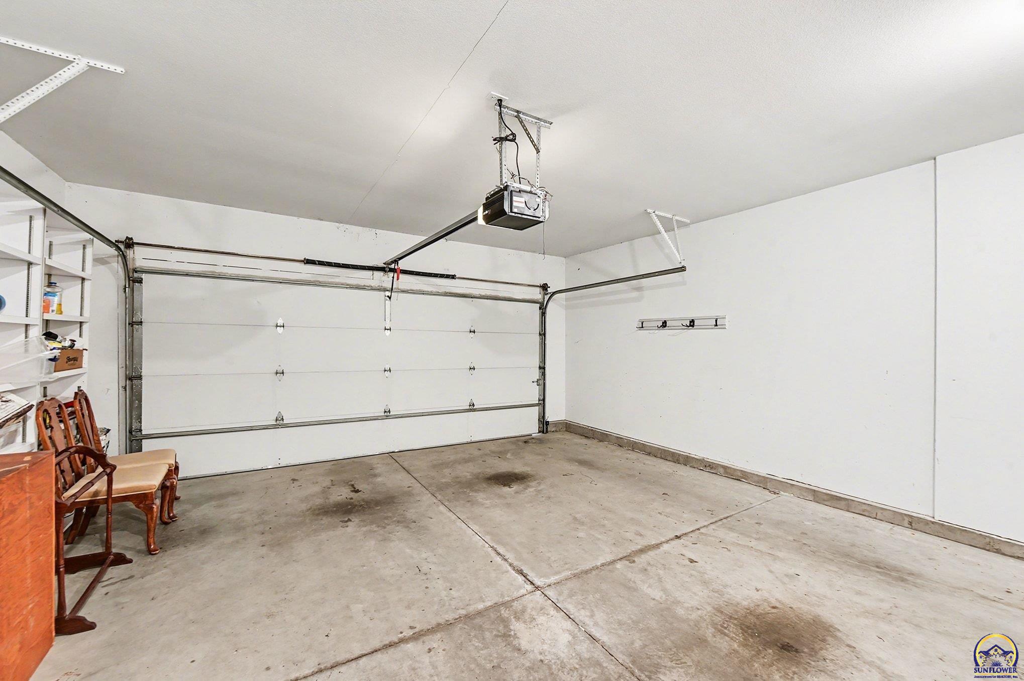 1020 Southwest Red Oaks Place Topeka, KS 66615 - Photo 27 of 31