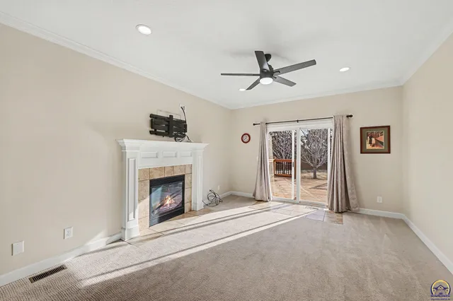 $299,999 | 1020 Southwest Red Oaks Place, Topeka, KS 66615