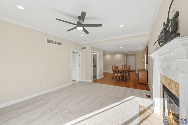 $299,999 | 1020 Southwest Red Oaks Place, Topeka, KS 66615