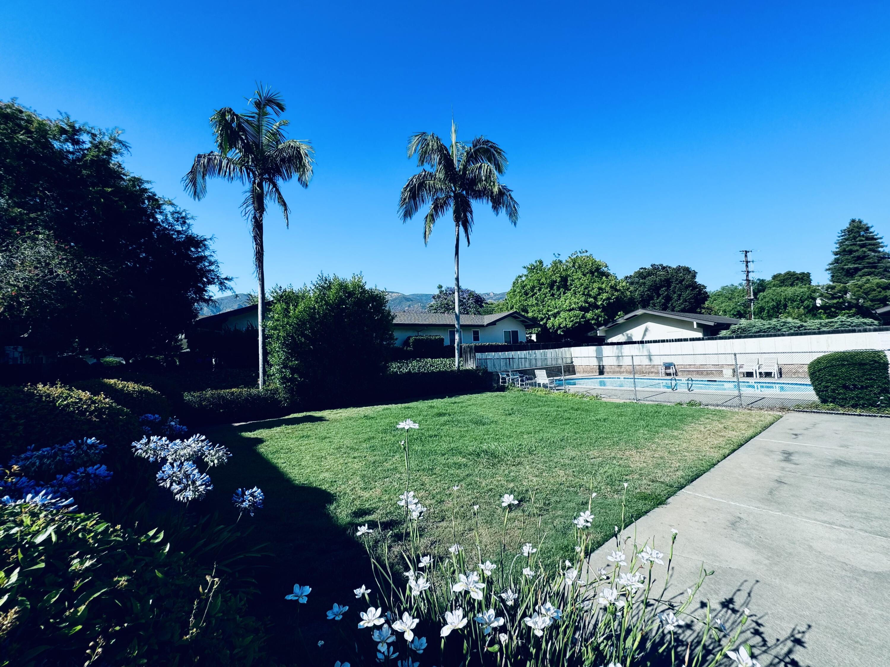 4126 Foothill Road Santa Barbara, CA 93110 - Photo 5 of 20 IMG_4715