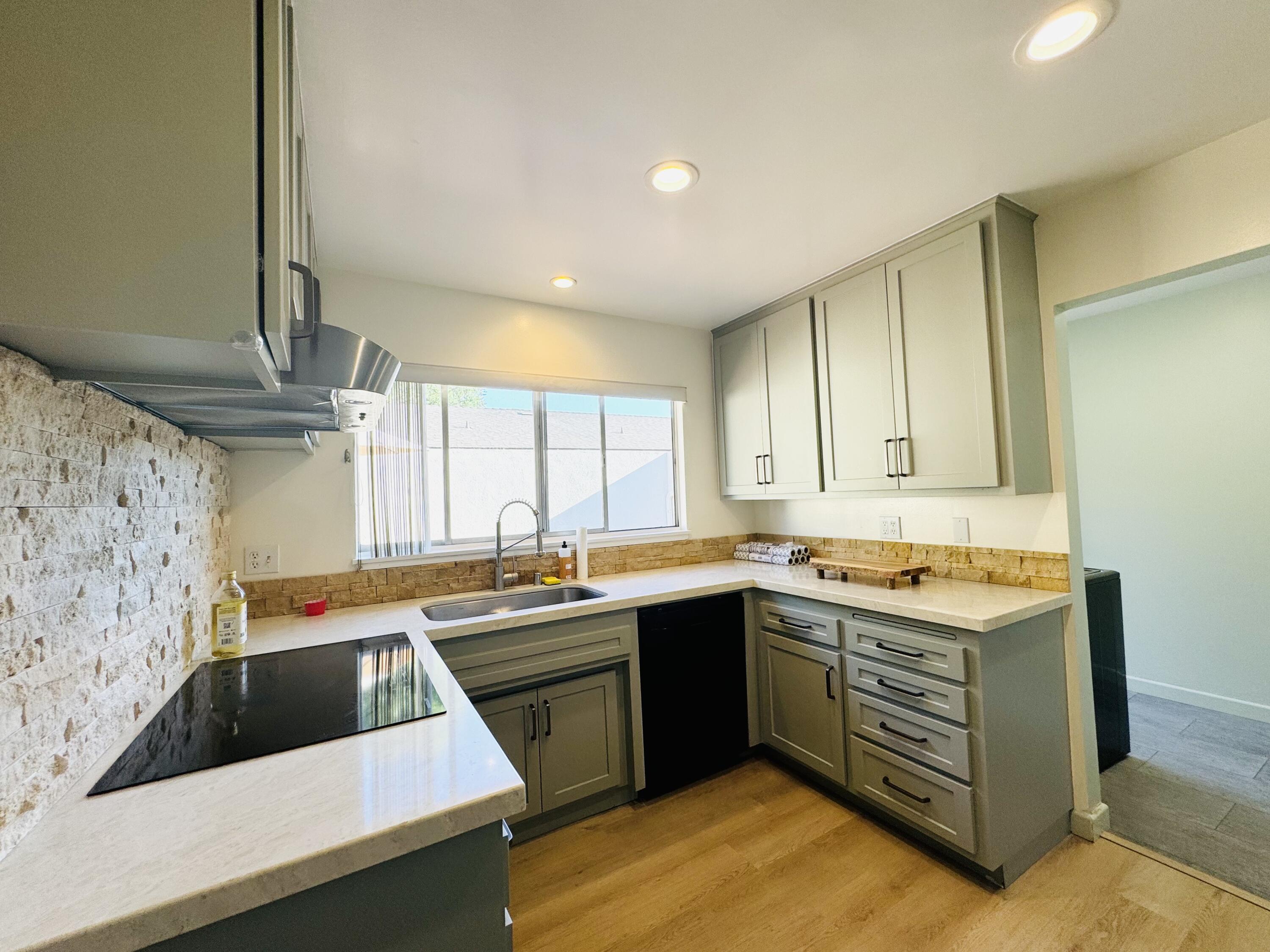 4126 Foothill Road Santa Barbara, CA 93110 - Photo 9 of 20 IMG_4729