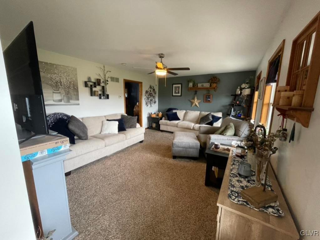 4136 Friedens Road Slatington, PA 18080 - Photo 9 of 34 Gallery Image 9
