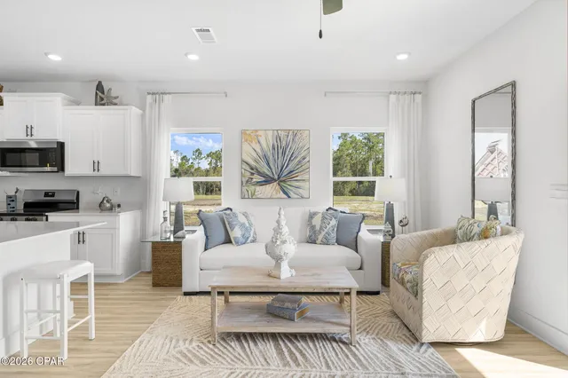 $324,900 | 270 Phillips Bluff Avenue, Panama City Beach, FL 32407