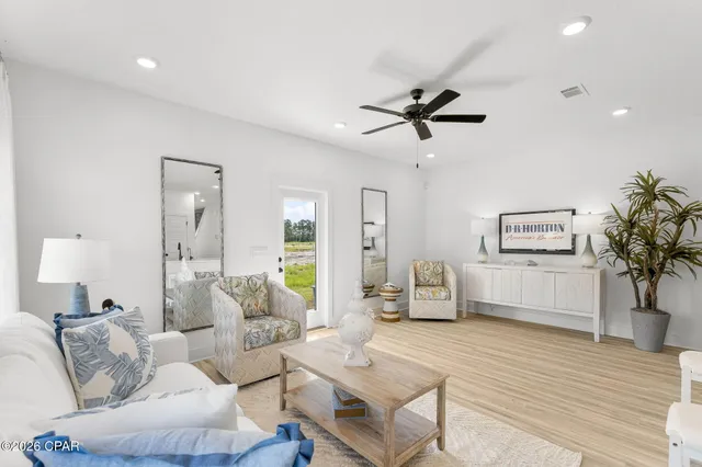 $324,900 | 270 Phillips Bluff Avenue, Panama City Beach, FL 32407