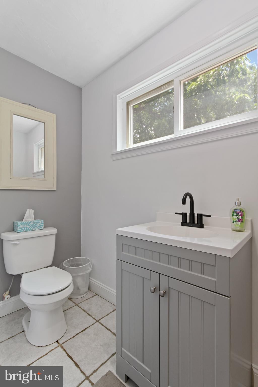 1057 Hoffman Road York, PA 17406 - Photo 18 of 29