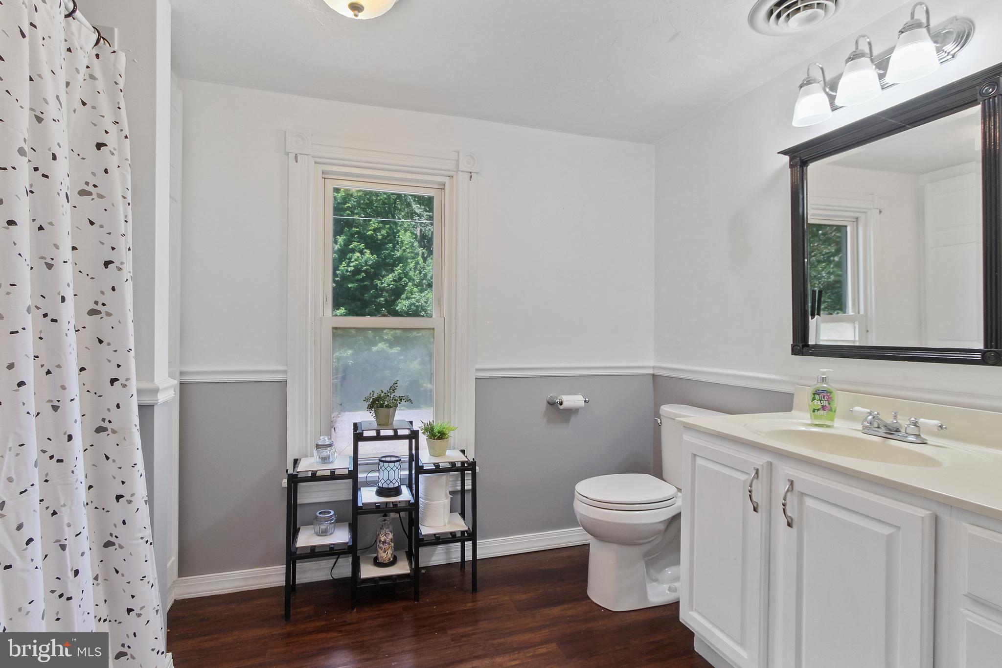 1057 Hoffman Road York, PA 17406 - Photo 25 of 29