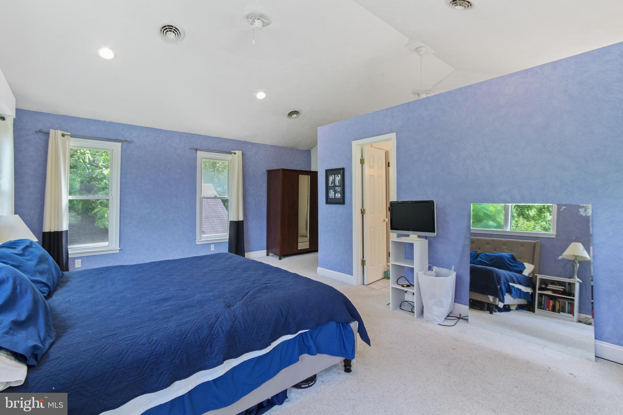 1057 Hoffman Road York, PA 17406 - Photo 27 of 29