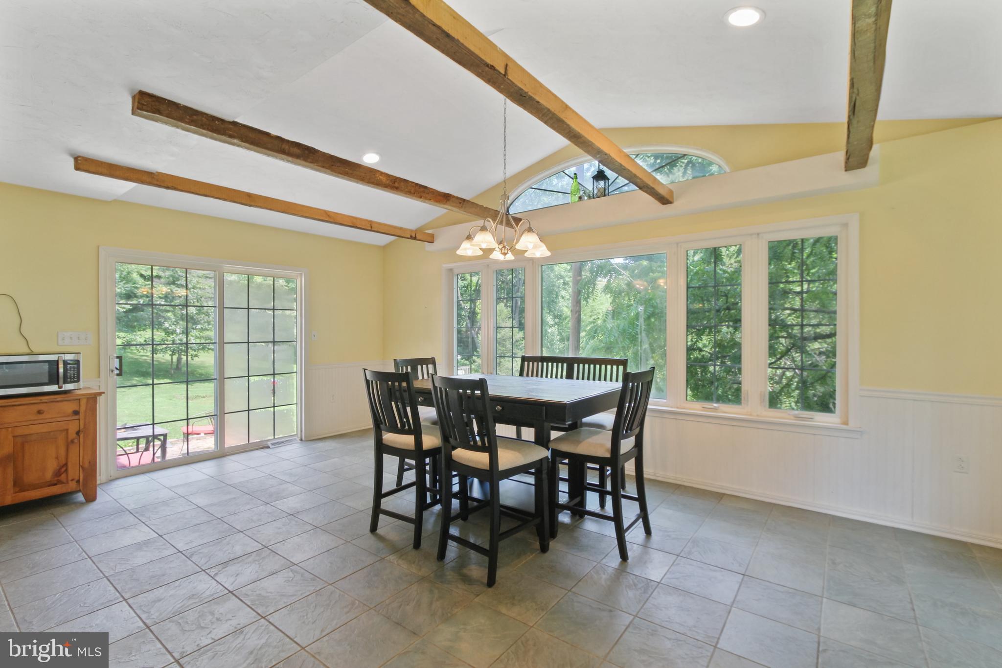 1057 Hoffman Road York, PA 17406 - Photo 4 of 29