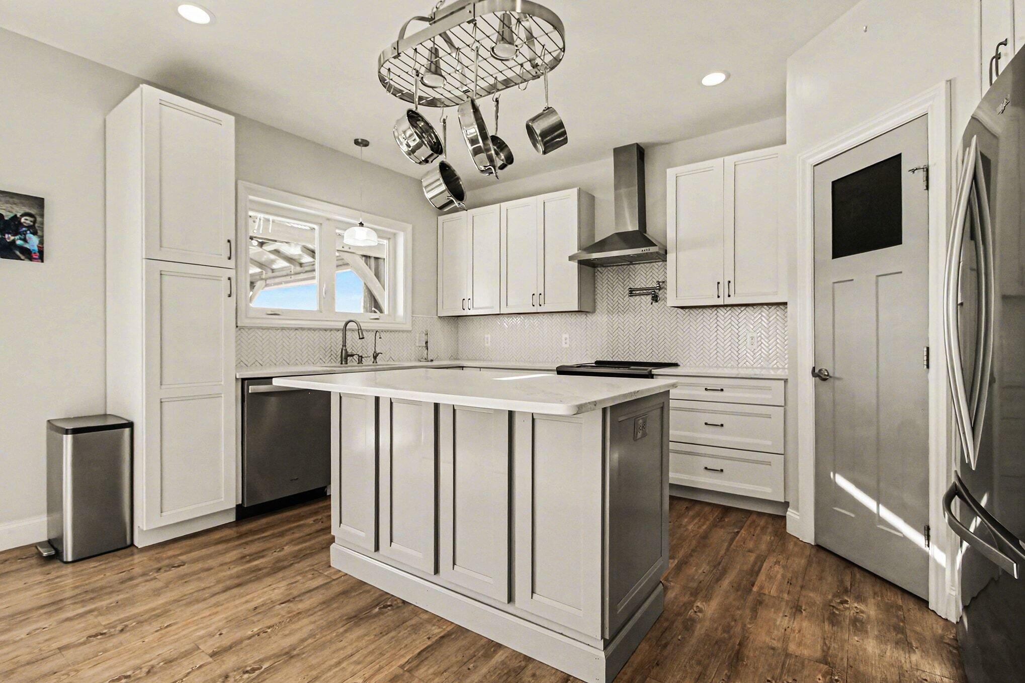 12385 Island Lake Road Dexter, MI 48130 - Photo 11 of 53 011_file_4248