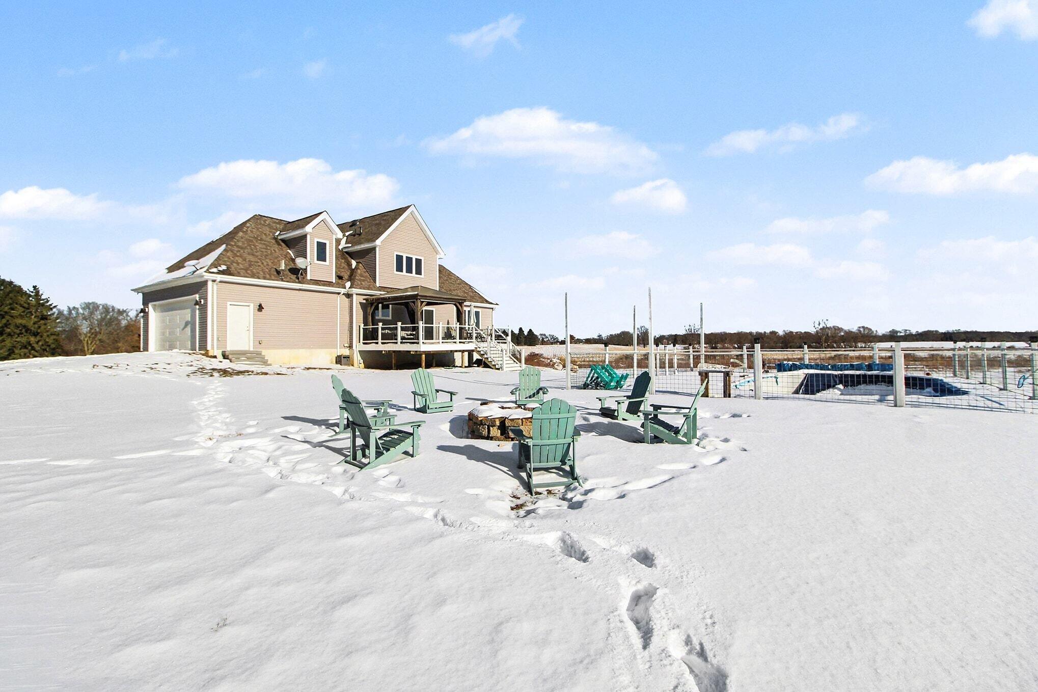 12385 Island Lake Road Dexter, MI 48130 - Photo 3 of 53 003_file_5011