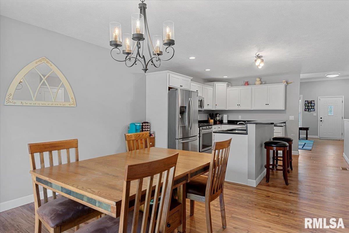 401 Waterwheel Drive Rochester, IL 62563 - Photo 12 of 35