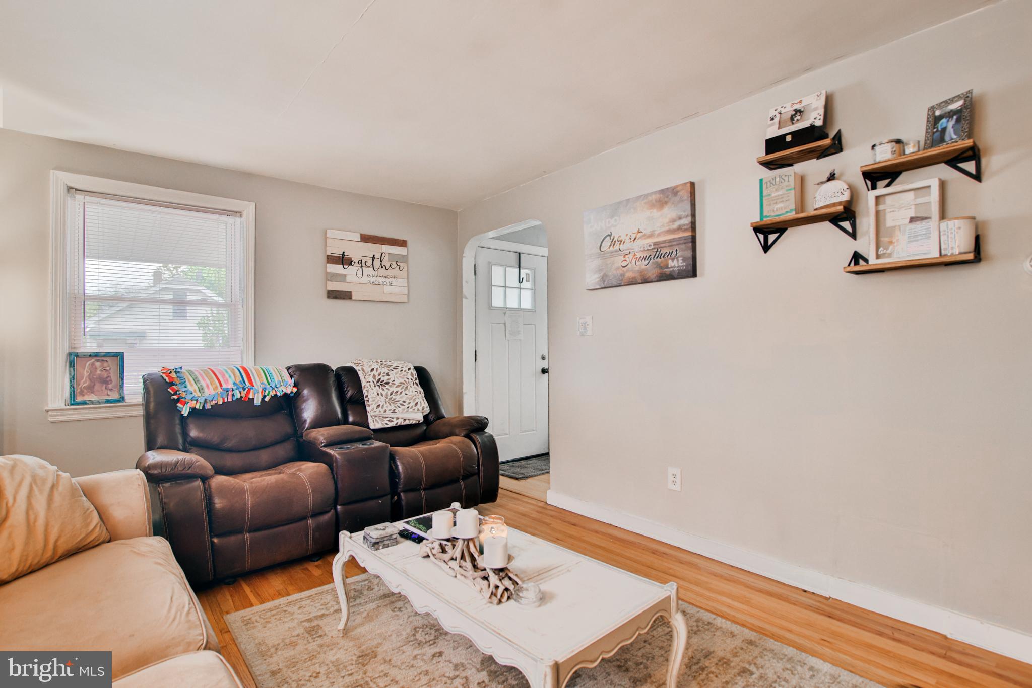 118 Reed Avenue Hamilton, NJ 08610 - Photo 5 of 23