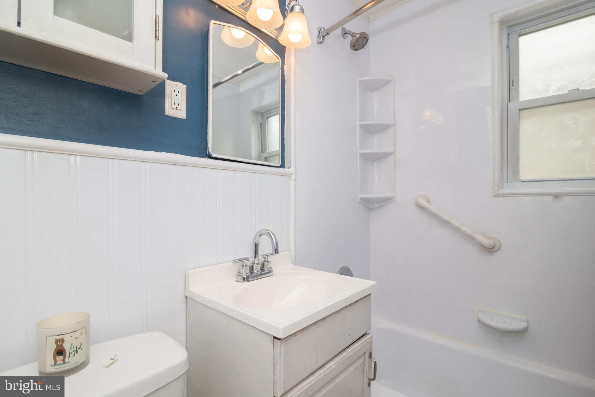 118 Reed Avenue Hamilton, NJ 08610 - Photo 10 of 23